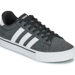 Adidas Sportswear - DAILY 4.0