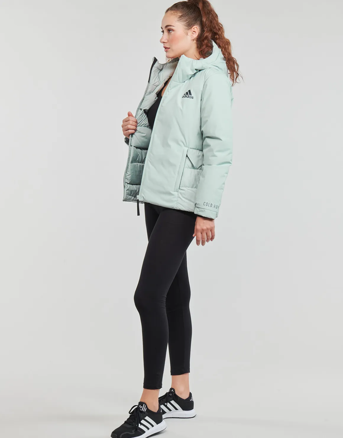 Adidas Sportswear - TRAVEER CR J