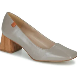 Betty London - CLAUDIE
