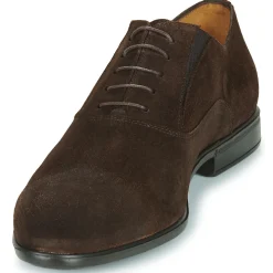 Brett & Sons -