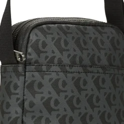 Calvin Klein Jeans - MATTE AOP REPORTER 18