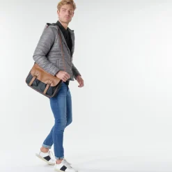 Casual Attitude - JATISE