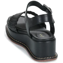 Clarks - KIMMEI BAY