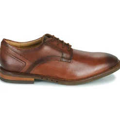 Clarks - UN HUGH LACE