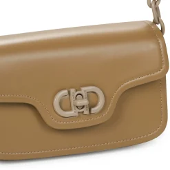 David Jones - CM7403A
