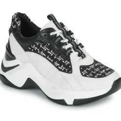 Exé Shoes - EXO