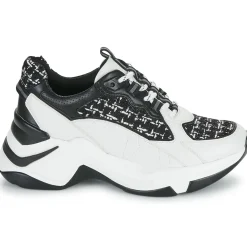 Exé Shoes - EXO