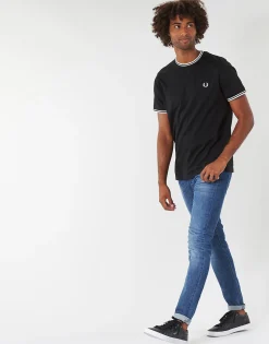 Fred Perry - TWIN TIPPED T-SHIRT