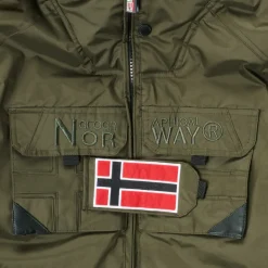 Geographical Norway - BENCH