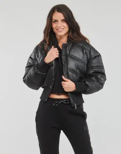 Guess - LOU BOMBER