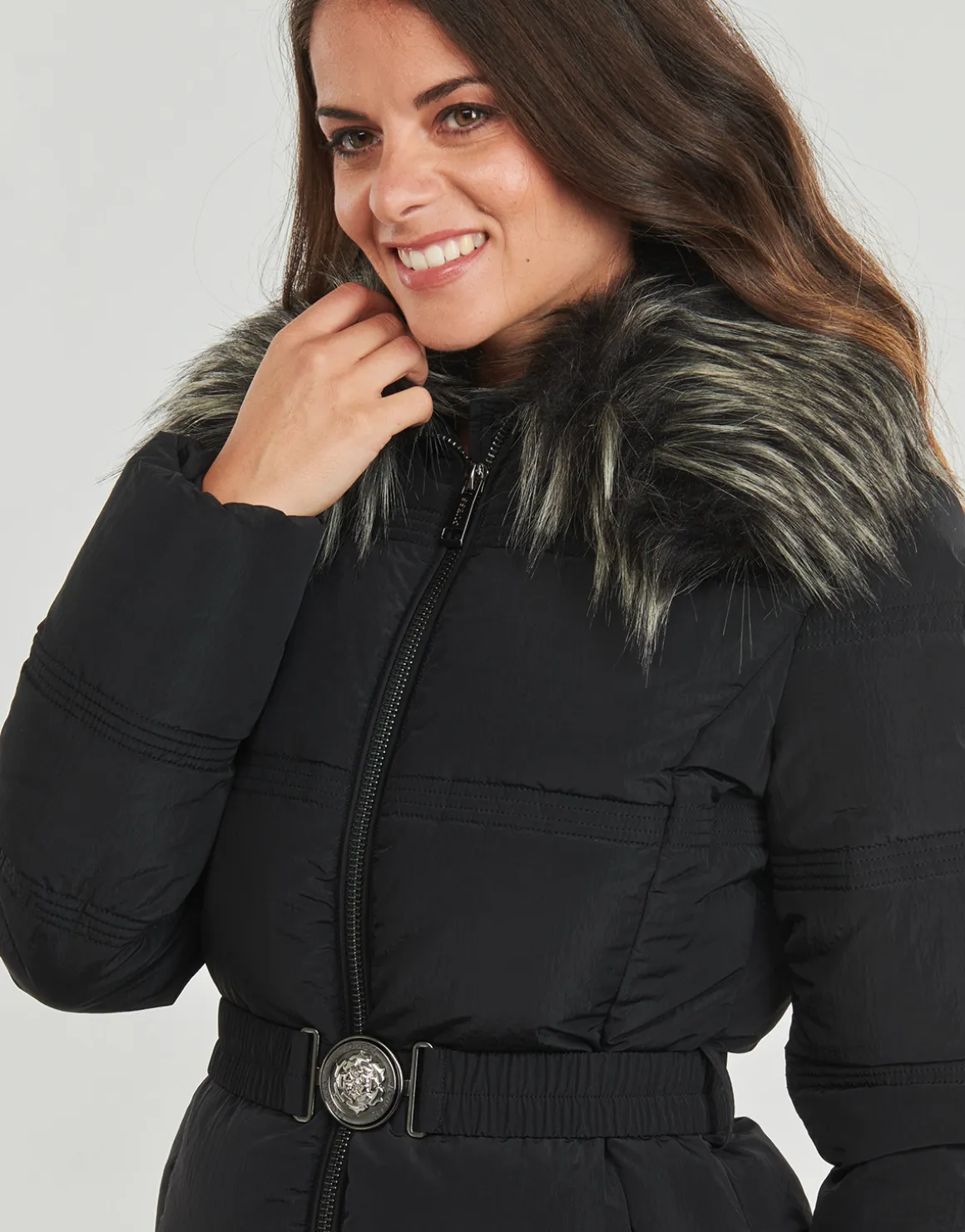 Guess - NEW MARISOL SHORT BELTED JACKE