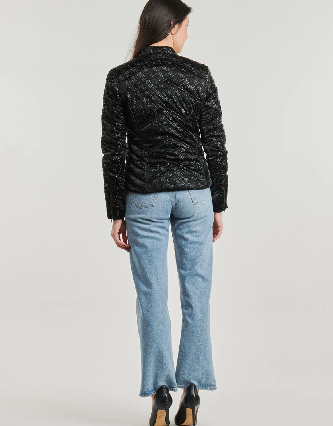 Guess - NEW VONA