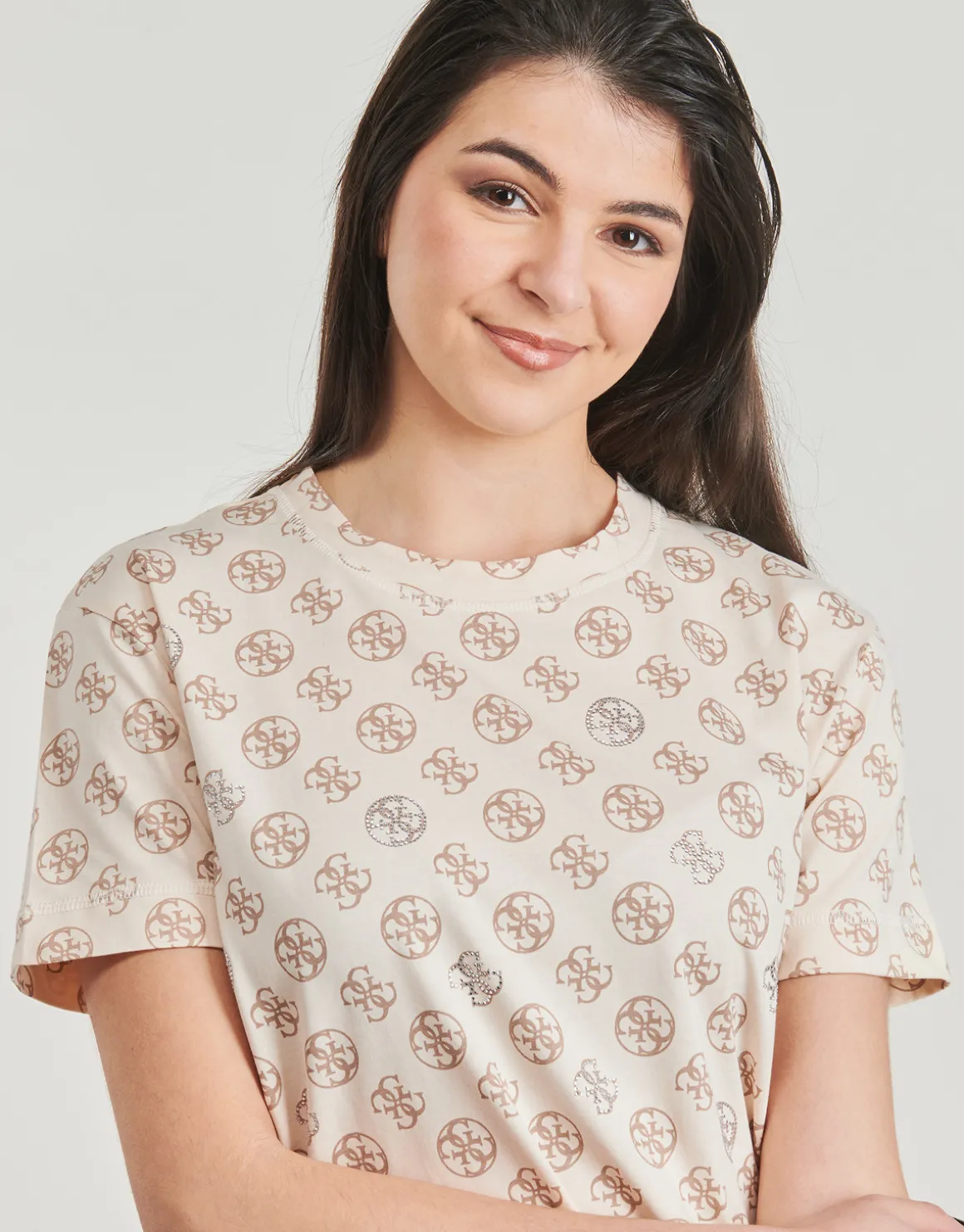 Guess - NOMIE 4G