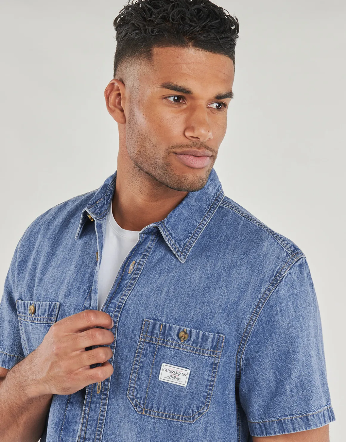 Guess - REGULAR SS DENIM SHIRT