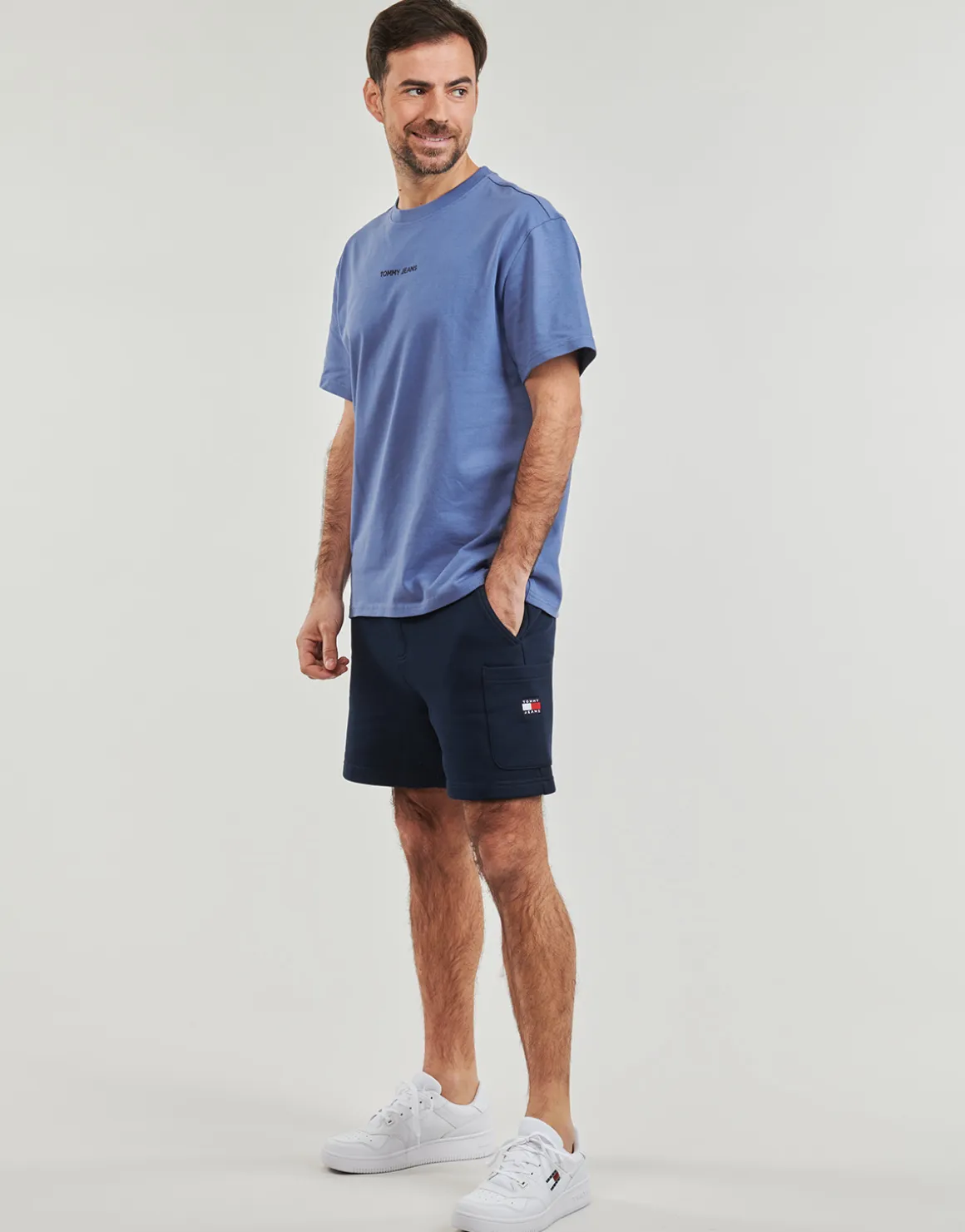 Tommy Jeans - TJM BADGE CARGO SHORT